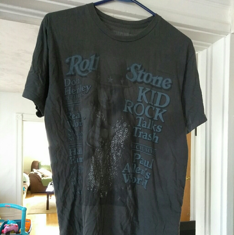 Graphic tee